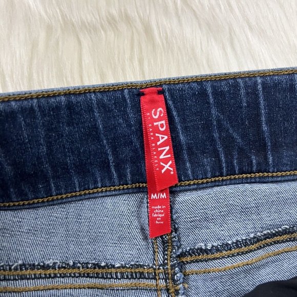 Spanx Women's Size Medium Distressed Medium Wash Ankle Skinny Jegging Jeans - Picture 7 of 10